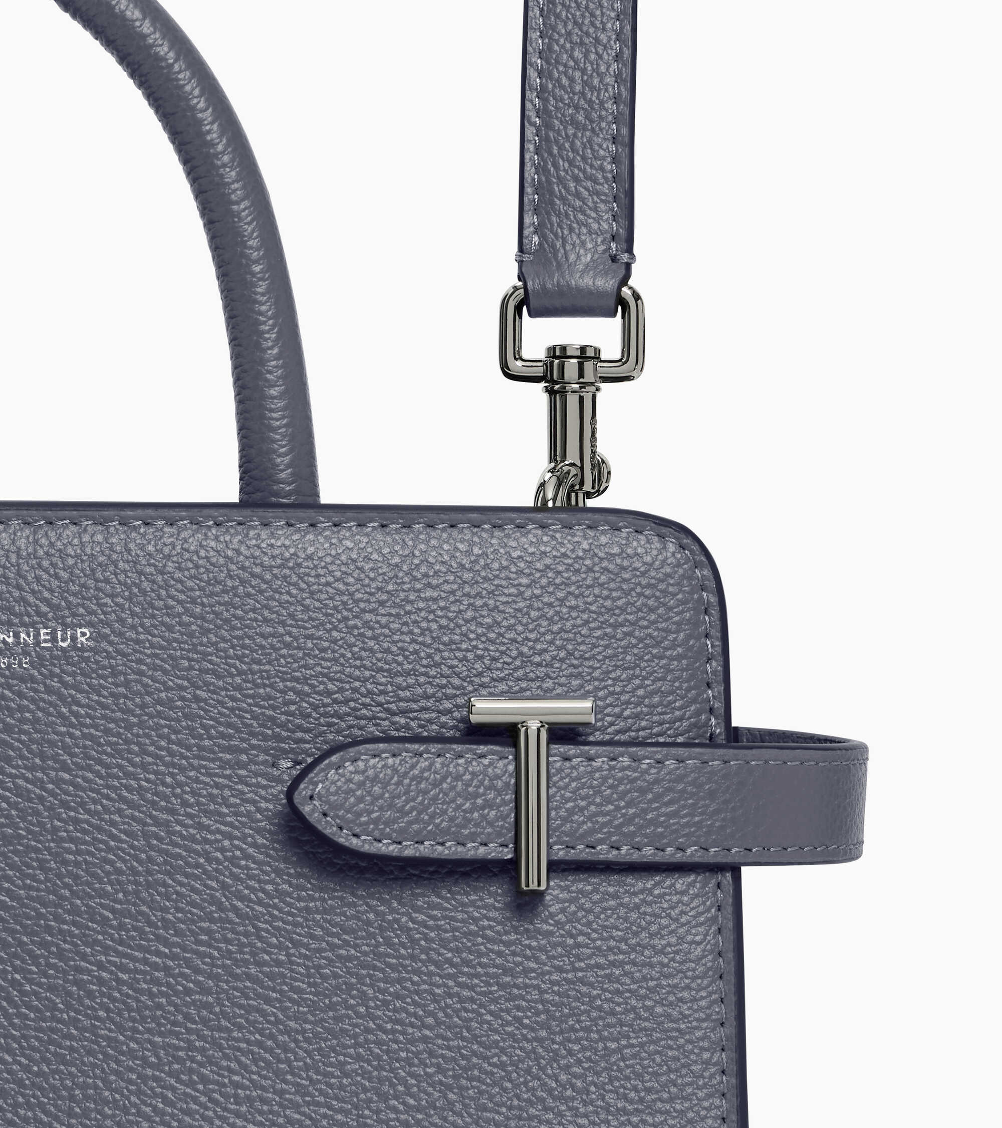 Emilie medium-sized handbag in grained leather